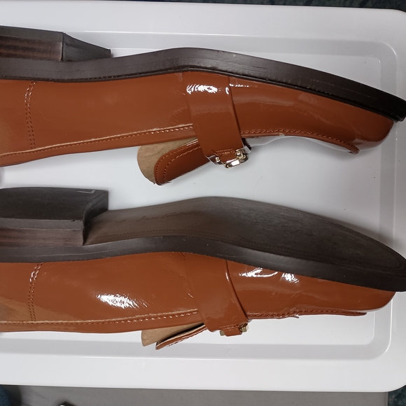 Sam Edelman Brown Loafers with Gold Chain Accent - Picture 4 of 9